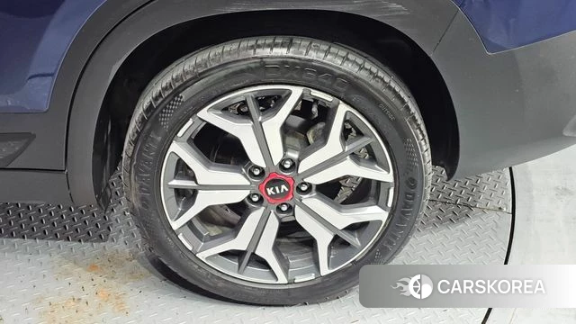 Kia Seltos id 3879647 из Кореи 15