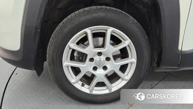 Jeep Renegade id 3765007 из Кореи 15