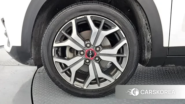 Kia Seltos id 3691025 из Кореи 15