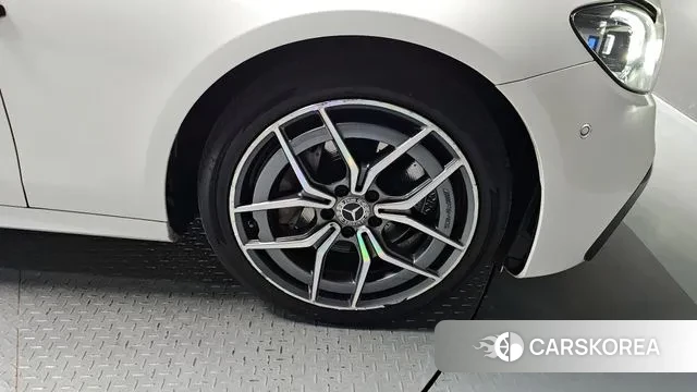 Mercedes-Benz E-Class W213 id 3661027 из Кореи 15