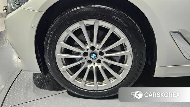 BMW 5 Series (G30) id 4345240 из Кореи 15