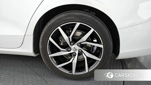 Volvo S60 3rd generation id 3844108 из Кореи 15