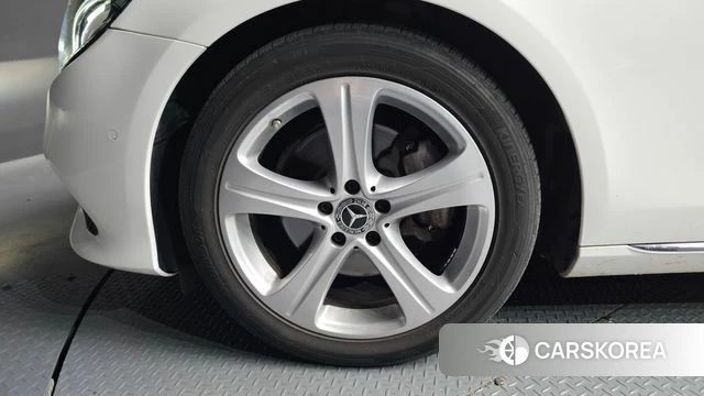 Mercedes-Benz E-Class W213 id 4269431 из Кореи 15
