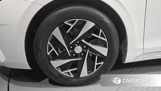 Hyundai The New Grandeur IG Hybrid id 4395913 из Кореи 27