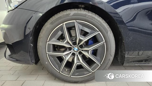 BMW 5 Series (G60) id 4570910 из Кореи 15