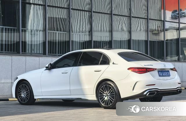 Mercedes-Benz Class C id 4257502 из Китая 16