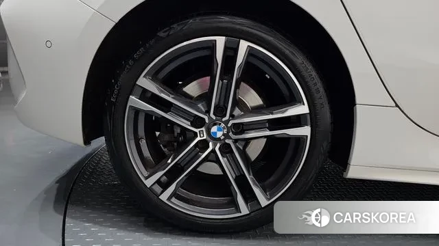 BMW 1 Series (F40) id 3739768 из Кореи 15