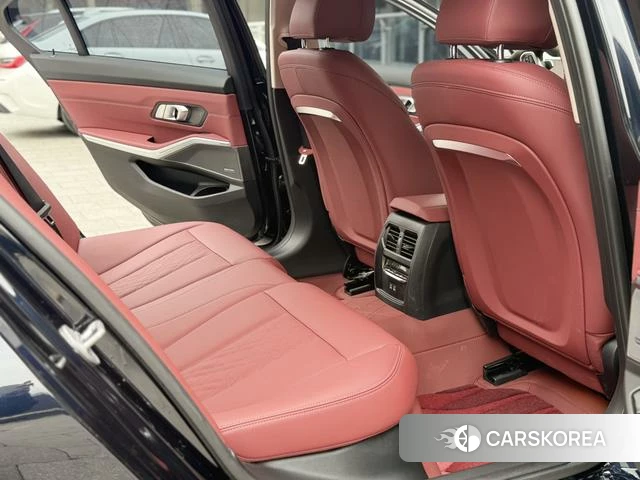 BMW 3 series 2025 Черный из Китая, фото 5
