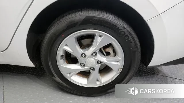 Hyundai Avante (CN7) id 3592412 из Кореи 15