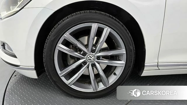 Volkswagen Passat GT (B8) id 3943015 из Кореи 15