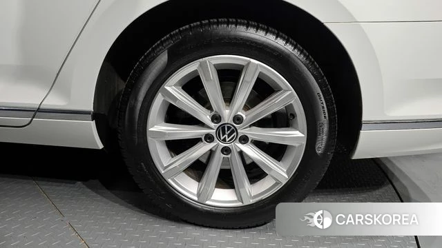 Volkswagen Passat GT (B8) id 3800247 из Кореи 15