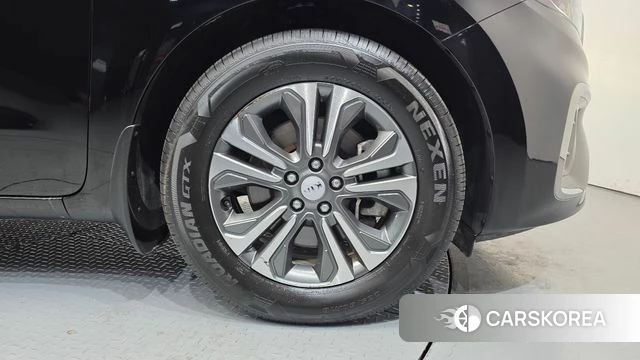 Kia The New Carnival id 3853038 из Кореи 15