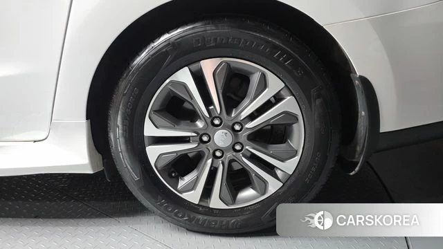 Kia The New Carnival id 4496938 из Кореи 25
