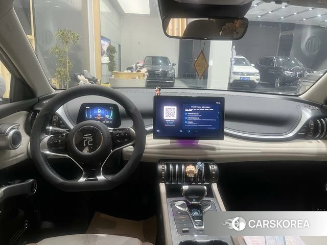 BYD Yuan PLUS 2024 Серебристо-серый из Китая, фото 5