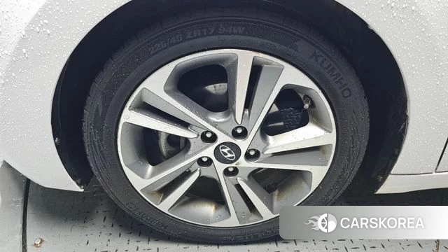 Hyundai Avante AD id 4568784 из Кореи 23