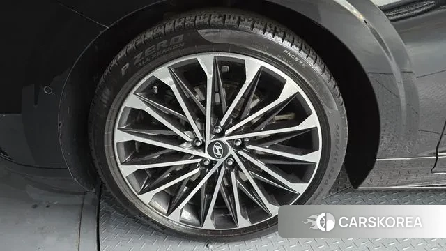 Hyundai Grandeur (GN7) id 3758749 из Кореи 15