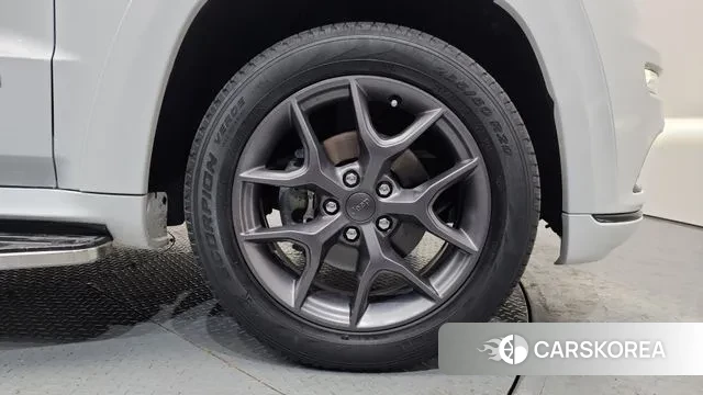 Jeep Grand Cherokee id 3686954 из Кореи 15