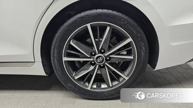 Hyundai The New Grandeur IG id 3378404 из Кореи 15