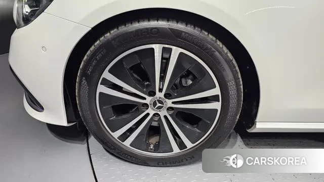 Mercedes-Benz E-Class W213 id 3428376 из Кореи 15