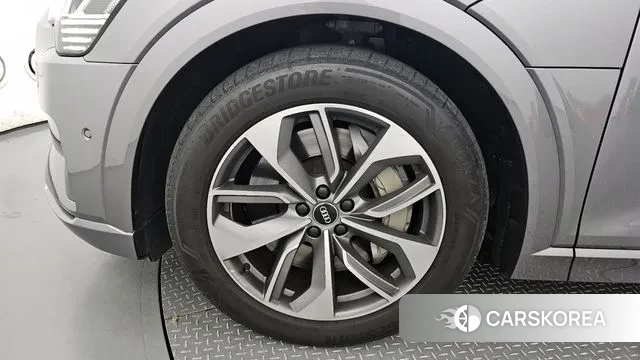 Audi e-Tron id 2994892 из Кореи 15