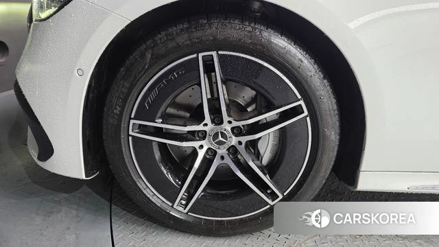 Mercedes-Benz E-Class W214 id 3909298 из Кореи 15