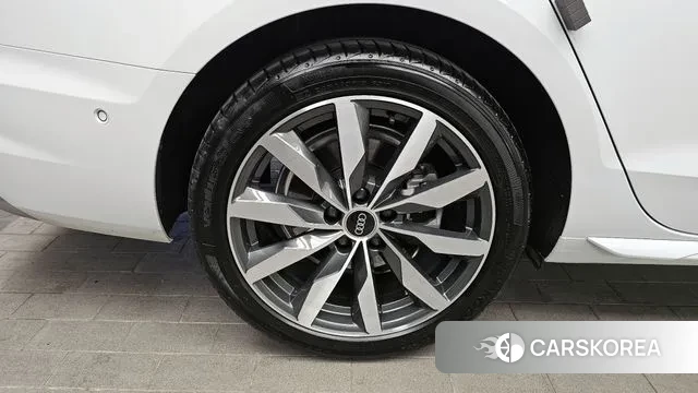 Audi A4 (B9) id 3716558 из Кореи 16