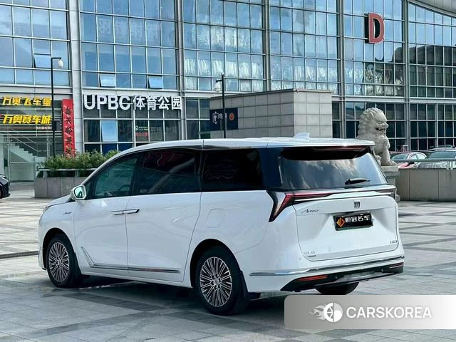 Buick GL8 PHEV 2025 Белый из Китая, фото 6