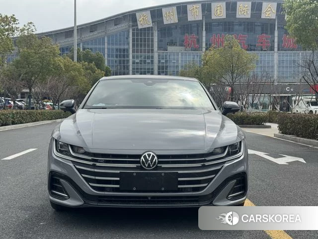 Volkswagen CC 2021 Темно-серый из Китая, фото 5