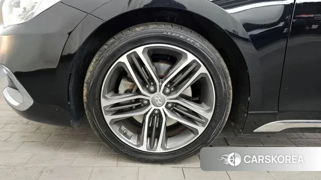 Hyundai Grandeur IG id 3728398 из Кореи 15