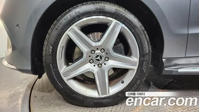 Mercedes-Benz GLE - Class W166 id 2700675 из Кореи 15