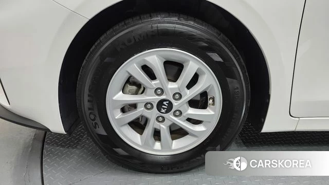 Kia Come New K3 id 4362358 из Кореи 25
