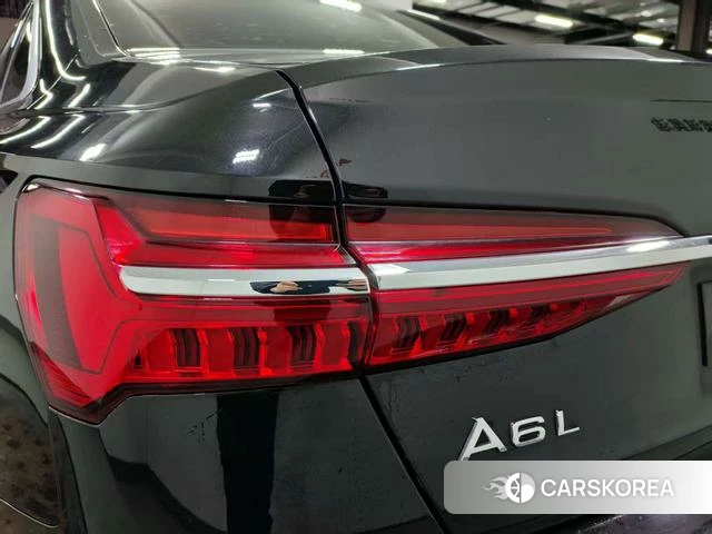 Audi A6L id 4271355 из Китая 12