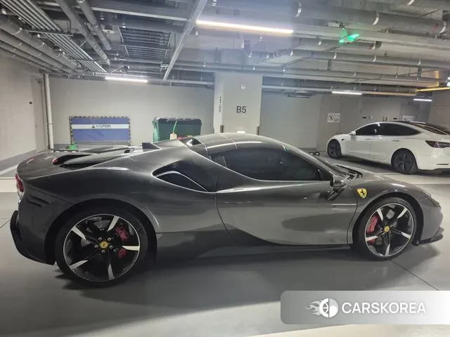 Ferrari SF90 Spider id 3763827 из Кореи 8