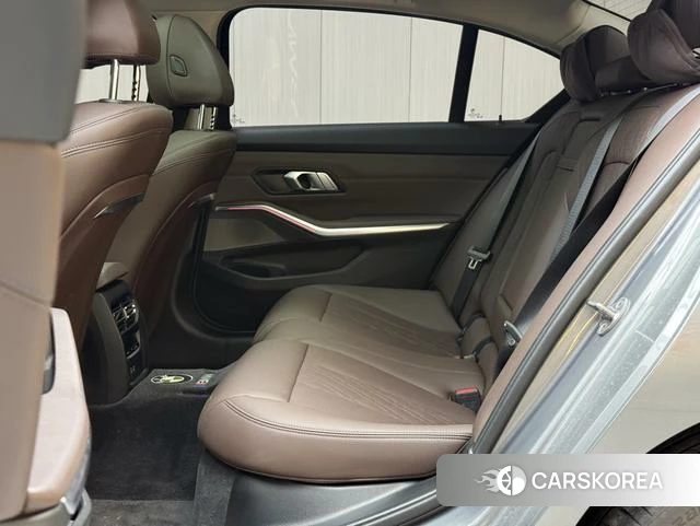 BMW 3 series 2023 Темно-серый из Китая, фото 5