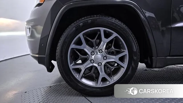 Jeep Grand Cherokee id 3045077 из Кореи 15