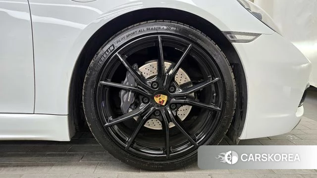 Porsche 718 Boxster id 3865583 из Кореи 15