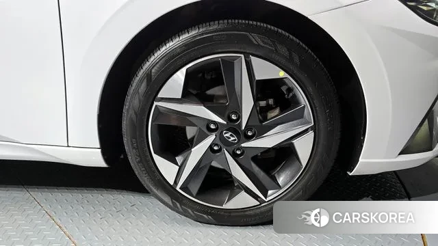 Hyundai Avante (CN7) id 3318384 из Кореи 15