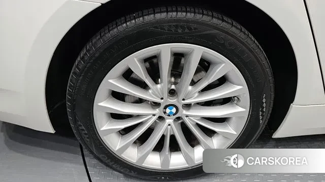 BMW 5 Series (G30) id 3421052 из Кореи 15