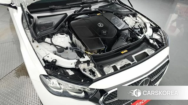 Mercedes-Benz E-Class W214 id 4695984 из Кореи 27