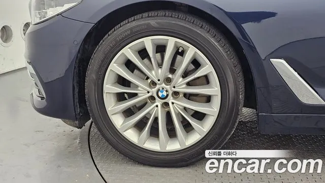 BMW 5 Series (G30) id 2209600 из Кореи 15