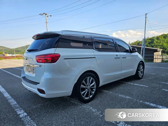 Kia The New Carnival id 4483334 из Кореи 15