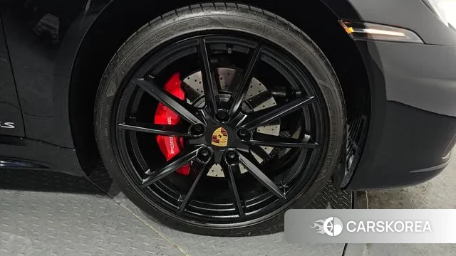 Porsche 911(992) id 3592903 из Кореи 15