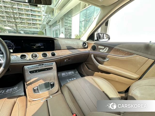 Mercedes-Benz E-class id 4279376 из Китая 15