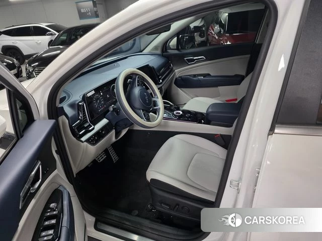 Kia Sportage 5th Generation 2023 Белый из Кореи, фото 5