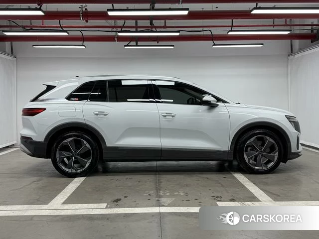 Audi Q5 e-tron id 4300370 из Китая 15