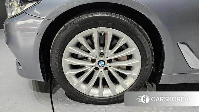 BMW 5 Series (G30) id 4233018 из Кореи 15