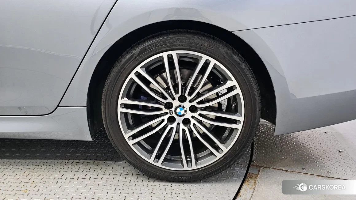 BMW 5 Series (G30) id 1989537 из Кореи 15