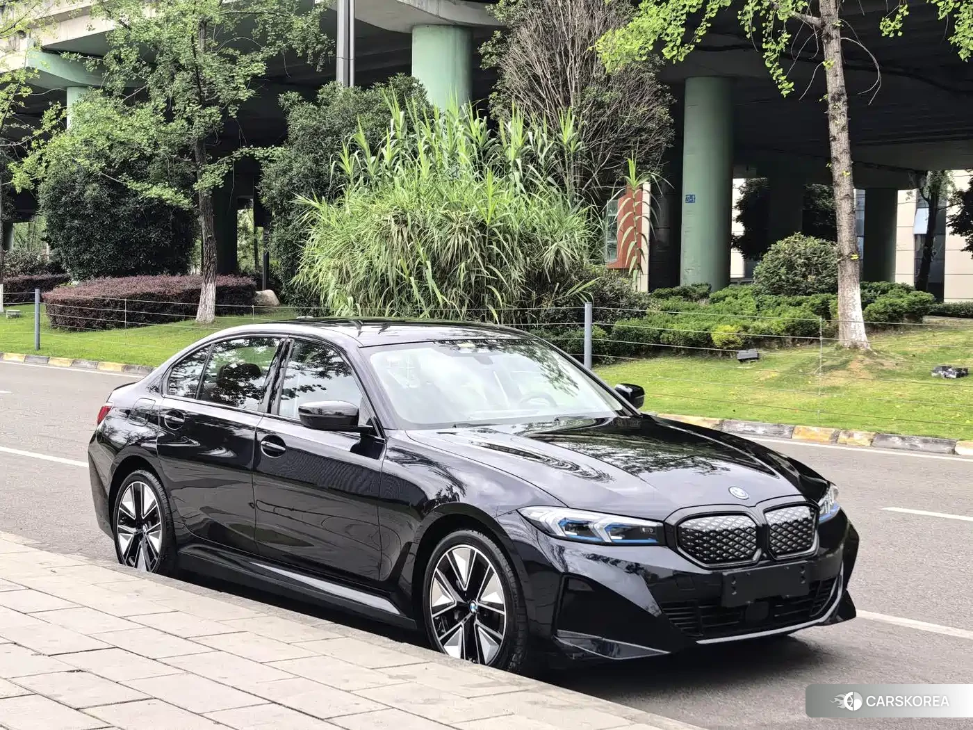 BMW i3 2024 Черный из Китая, фото 5