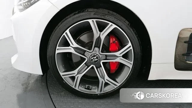 Kia Stinger id 3636682 из Кореи 15