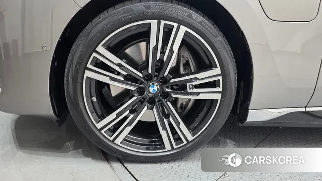 BMW 7 Series (G70) id 3347291 из Кореи 15